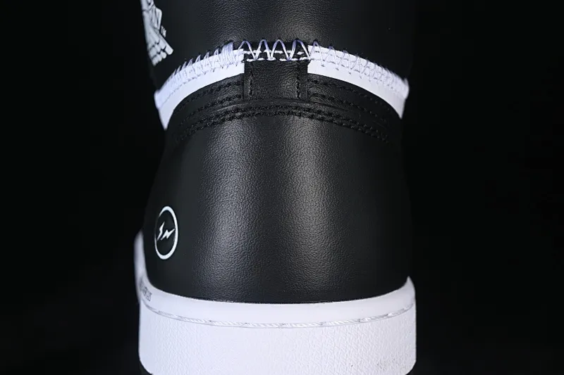 All categories Air Jordan Jordan series basketball shoes Air Jordan 1 High Fragment Design x Union x Air Jordan 1 Hi Joe 1 Fujiwara Hirota Lightning high-top basketball shoes II7282-100